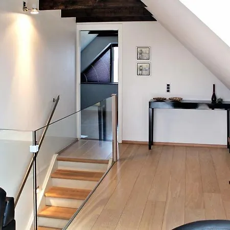 בית נופש Sleeps 6 Pool Wifi בלבאנד